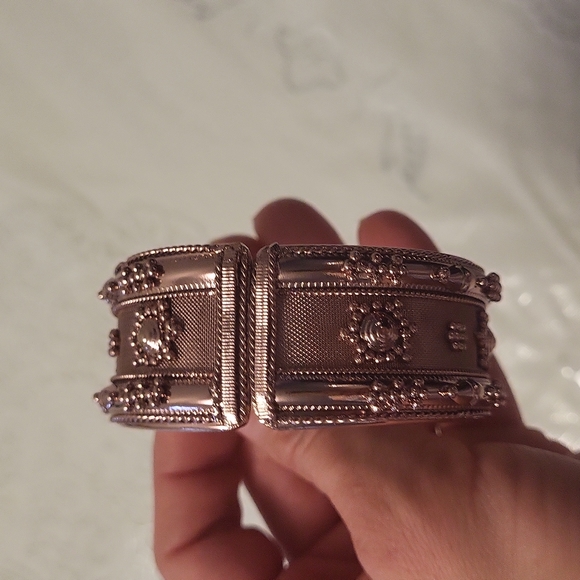 Clip on bracelet - Picture 2 of 3